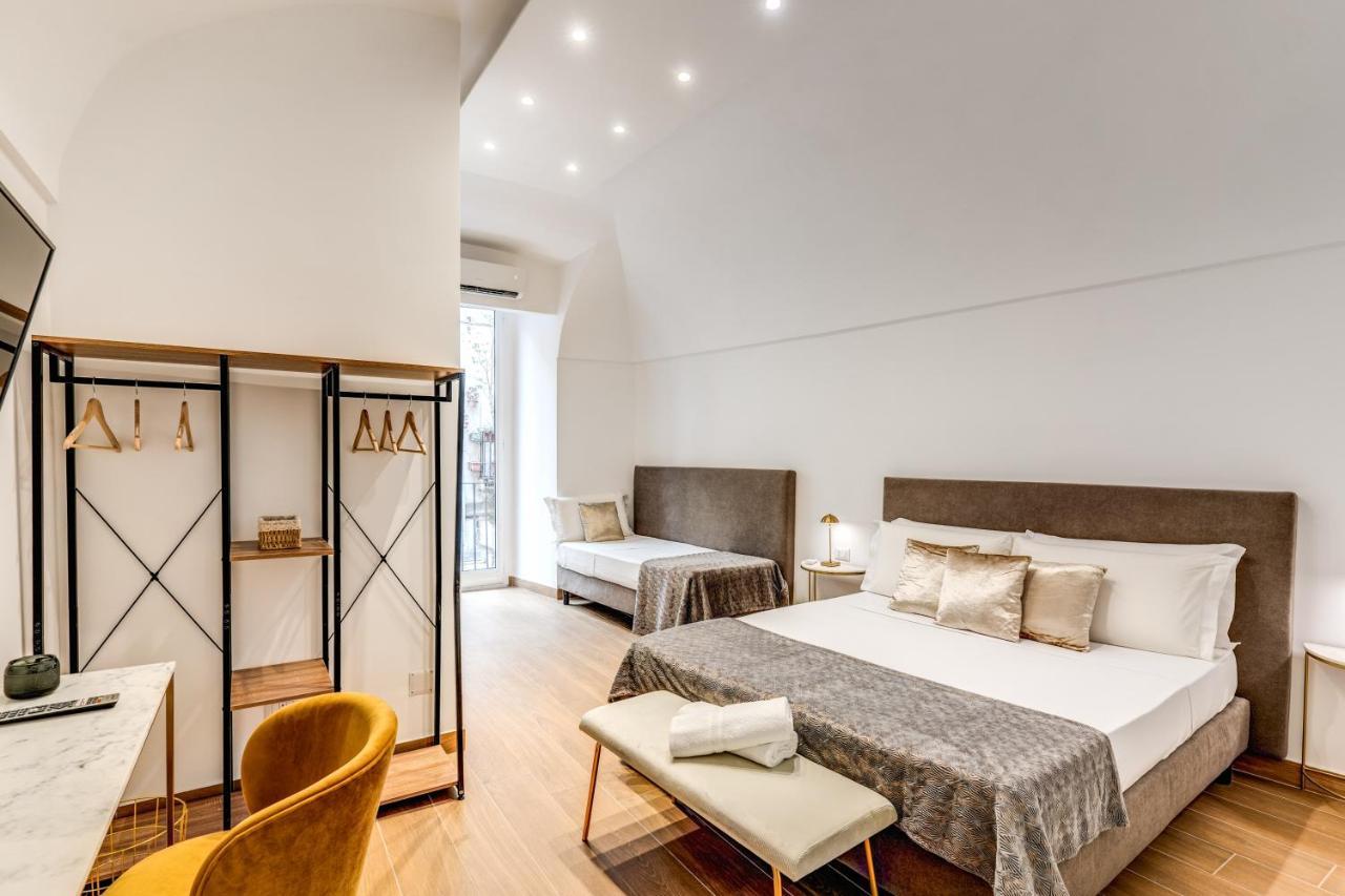 Domus Partenopea Gasthof