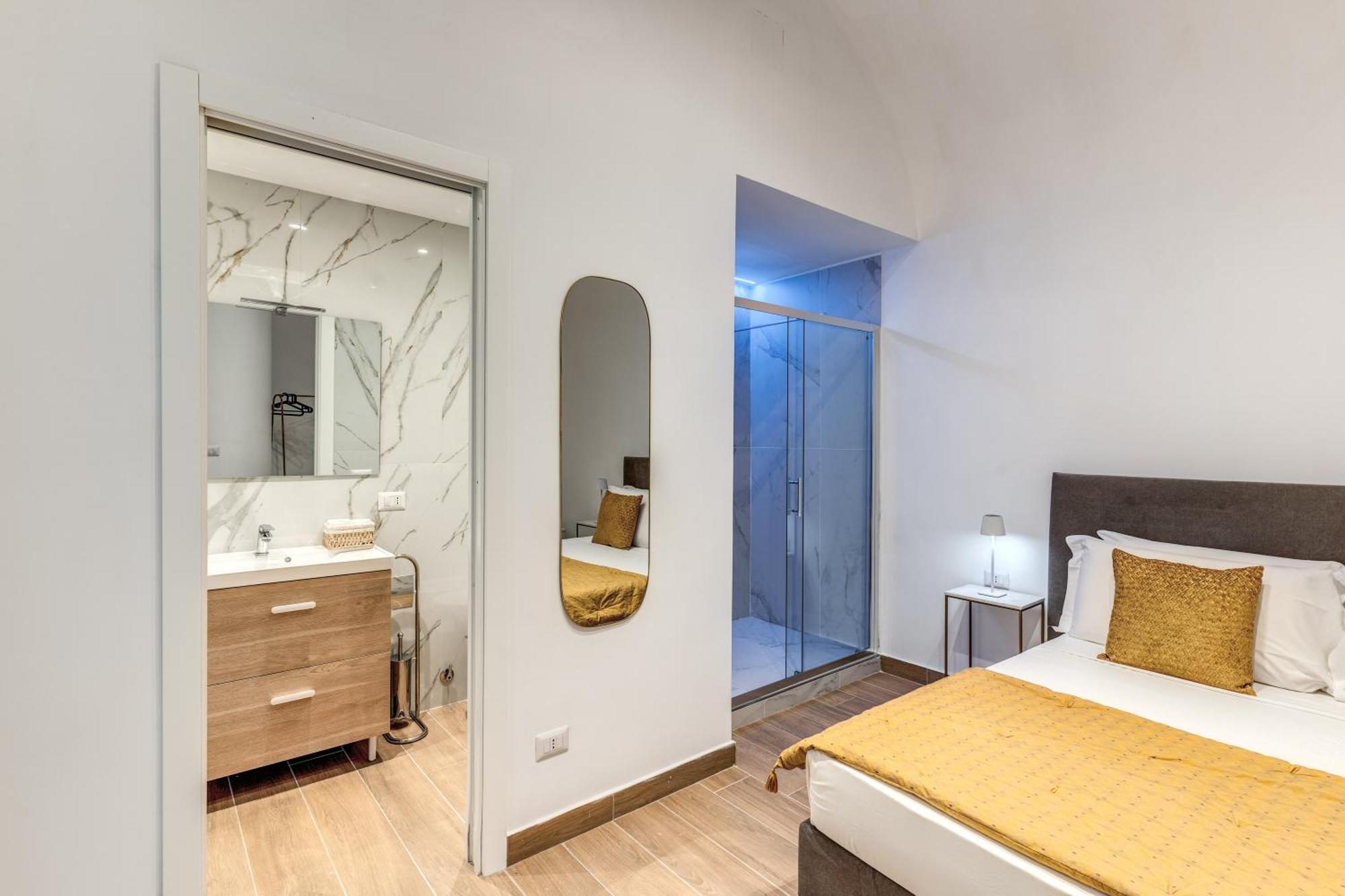 Domus Partenopea Gasthof *
